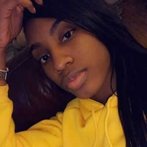 Meet your Posher, Siani